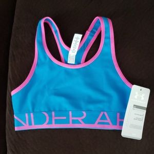 Under Armour Girl's size Medium Sports Bra NWT